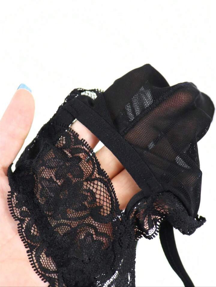 Alluring Black Lace Mysterious U-Convex Sexy Black Hollow Mesh Waist Men's Lingerie
